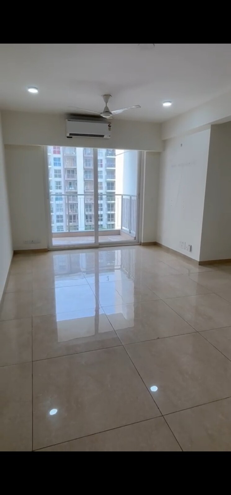 Room, tata-la-vida 2 Bedroom 1276 Sq.Ft. Apartment In Sector 113 Gurgaon 8763195