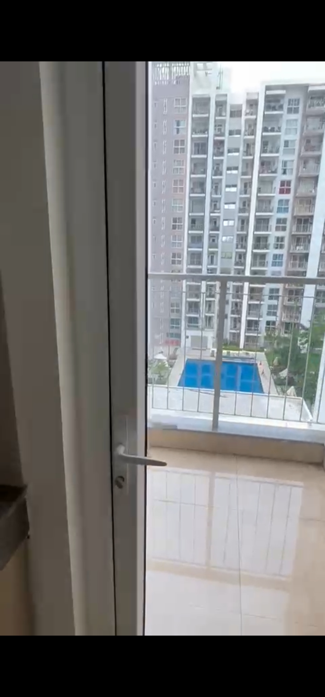 2 BHK Apartment For Rent in Tata La Vida