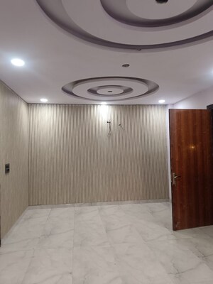 Room in 3 BHK Builder Floor at Baba Colony – for Sale