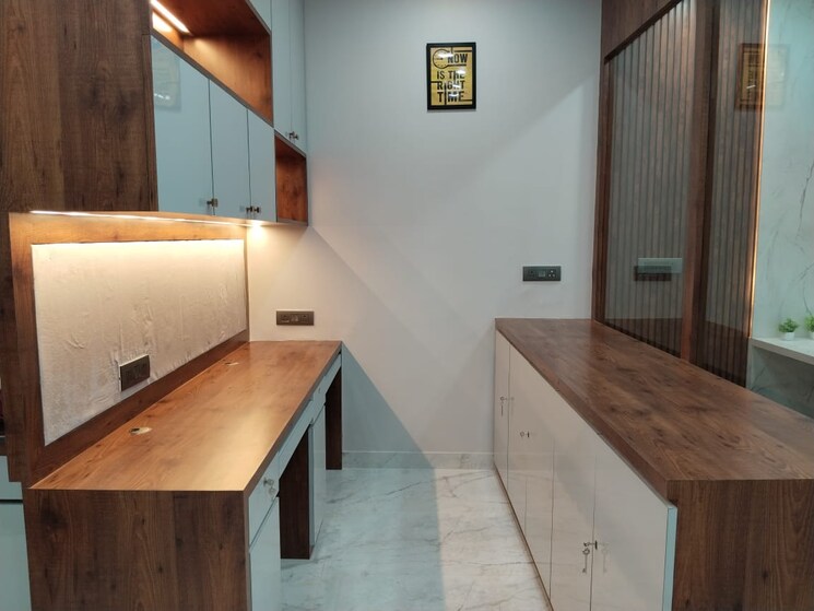 Team Area, mani-casadona Commercial Office Space 933 Sq.Ft. In New Town Kolkata 8763200