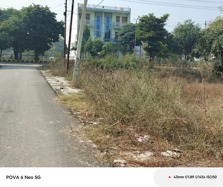 undefined, kalindi kunj  300 Sq.Mt. Plot In Kalindi Kunj Khurja 8763211