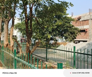  Plot For Sale in Kalindi Kunj