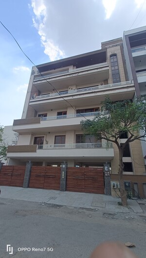 3.5 BHK Builder Floor For Sale in BPTP Parkland, Sector 75