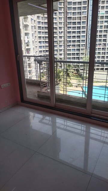 Room in 3 BHK Apartment at Kesar Exotica, Kharghar Sector 10 – for Rent