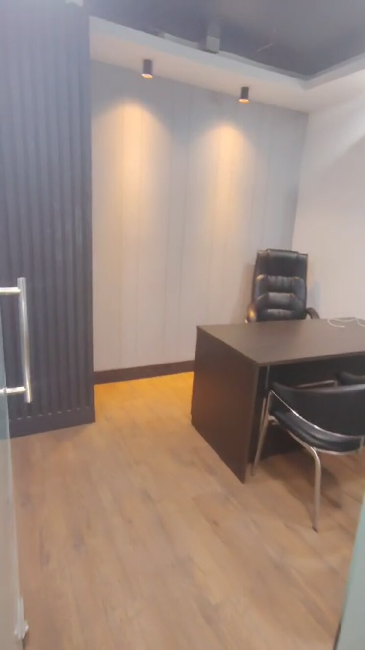 Team Area, bestfield Commercial Office Space 450 Sq.Ft. In Netaji Subhash Place Delhi 8763276