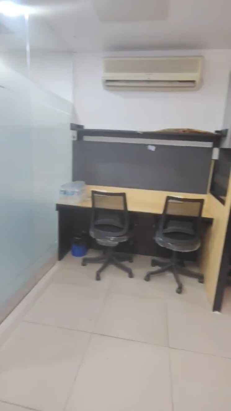 Team Area, bestfield Commercial Office Space 450 Sq.Ft. In Netaji Subhash Place Delhi 8763276
