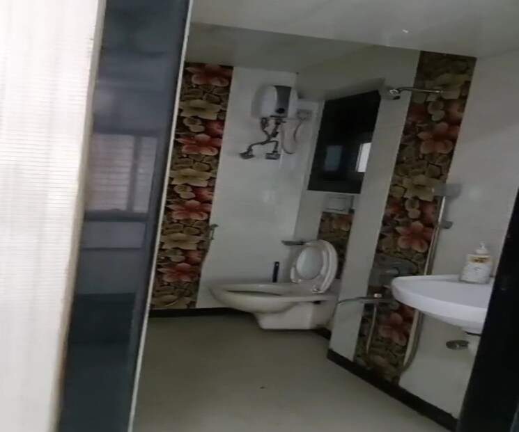 Bathroom, dadar west 2 Bedroom 620 Sq.Ft. Apartment In Dadar West Mumbai 8763262