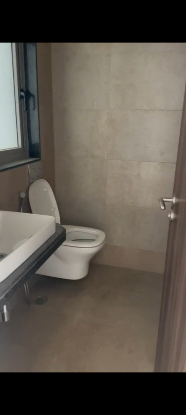 Bathroom, adani-group-western-heights 3 Bedroom 1000 Sq.Ft. Apartment In Andheri West Mumbai 8763293