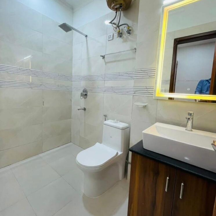 Bathroom, vipul-world-floors 3 Bedroom 192 Sq.Ft. Builder Floor In Sector 48 Gurgaon 8763298
