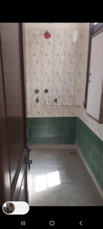 Master Bedroom in 2 BHK Builder Floor at RWA Apartments, Sector 31 – for Rent