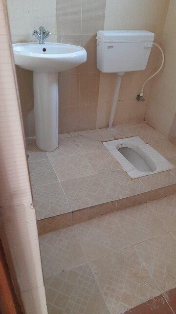 Bathroom in 3 BHK Apartment at Argora – for Sale