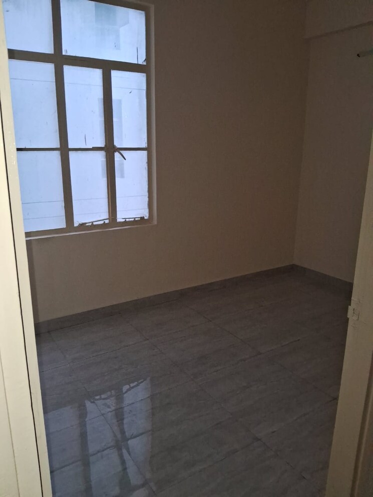 Room, signature-global-solera-2 1 Bedroom 367 Sq.Ft. Apartment In Sector 107 Gurgaon 8763326