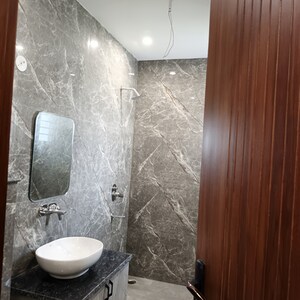 Bathroom in 3 BHK Builder Floor at BPTP District, Sector 81 – for Sale
