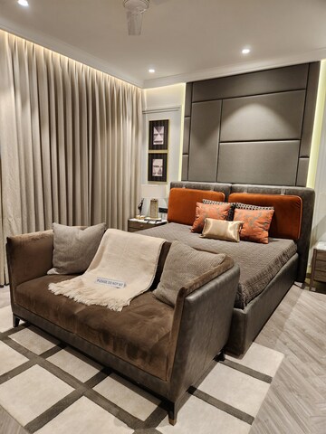 Furnished Amenities in 4 BHK Apartment at Anant Raj The Estate Floors, Sector 63a – for Sale