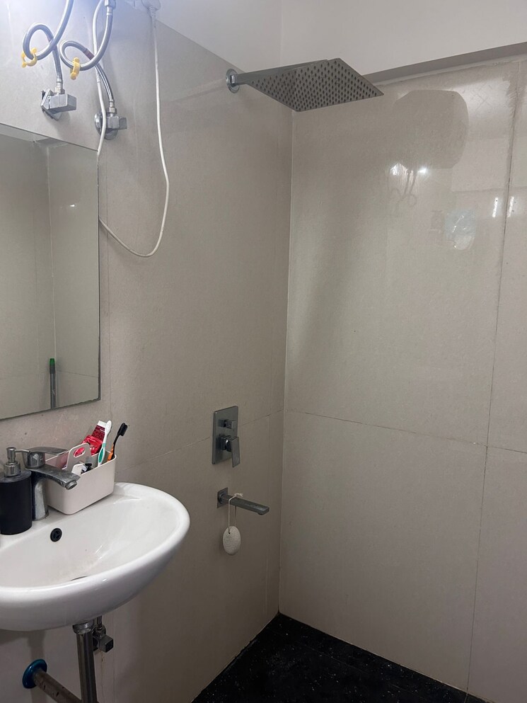 Attached Bathroom, swastik-park 2 Bedroom 750 Sq.Ft. Apartment In Chembur Mumbai 8763373