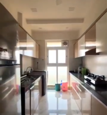 Kitchen in 3 BHK Apartment at Thakur Complex, Gokul Gardens – for Rent
