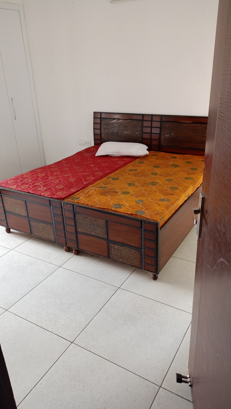 Bedroom, motiaz-royal-citi 3 Bedroom 1910 Sq.Ft. Apartment In Ambala Highway Zirakpur 8763394