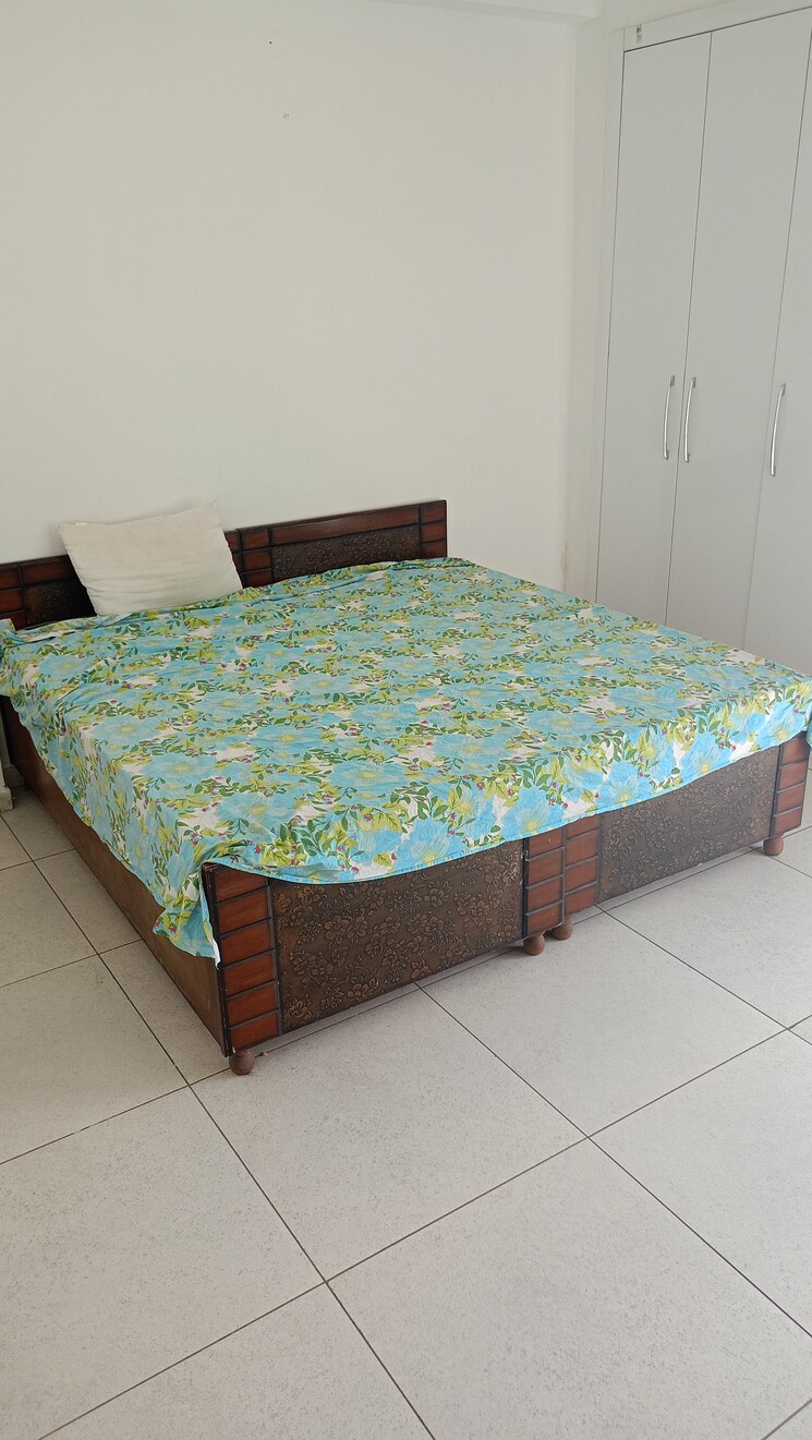 Bedroom, motiaz-royal-citi 3 Bedroom 1910 Sq.Ft. Apartment In Ambala Highway Zirakpur 8763394