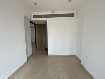 Room in 4 BHK Apartment at Lodha The Park, Worli – for Rent