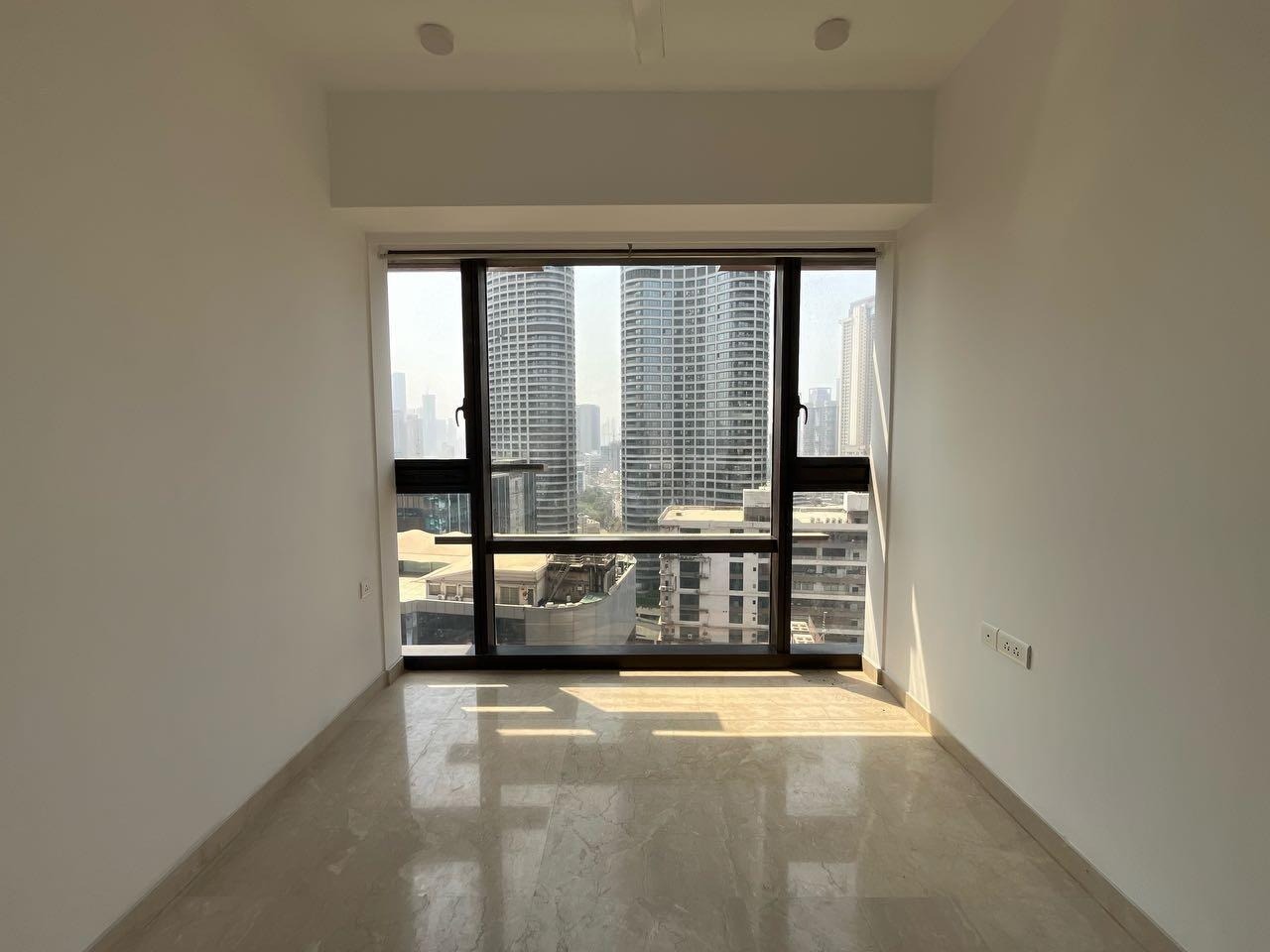 4 BHK + Servant Room Apartment For Rent in Lodha The Park