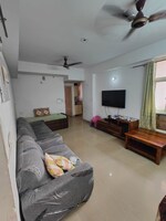 2 BHK + Pooja Room 1600 Sq.Ft. Builder Floor in RWA Apartments