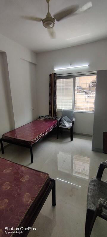 Room in  Pg at Gokhalenagar – for Rent