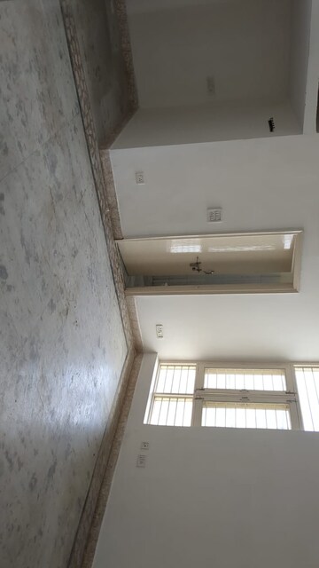 Furnished Amenities in 4 BHK Apartment at Purvanchal Royal City, Chi V Greater Noida – for Rent