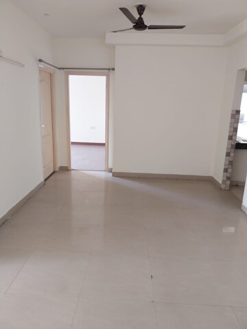 Room in 3 BHK Apartment at Mapsko Casa Bella-Apartments, Sector 82 – for Rent