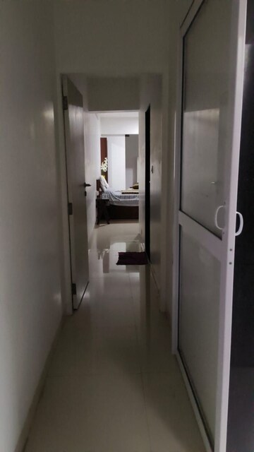 Master Bedroom in 4 BHK Apartment at Chembur – for Rent
