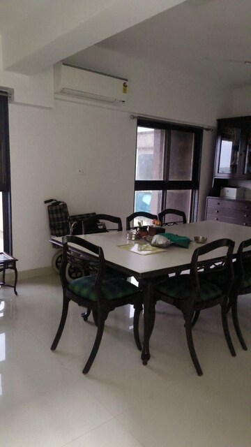 4 BHK Apartment For Rent in Chembur
