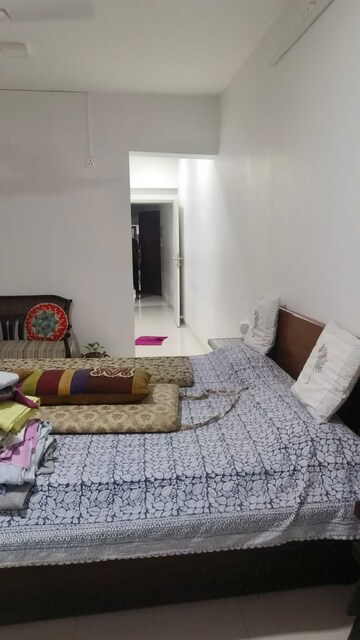 Living Room in 4 BHK Apartment at Chembur – for Rent