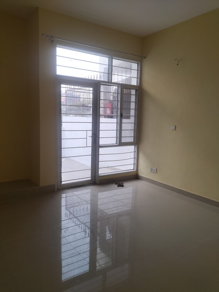 Room, sushant golf city 2 Bedroom 2152 Sq.Ft. Independent House In Sushant Golf City Lucknow 8763490