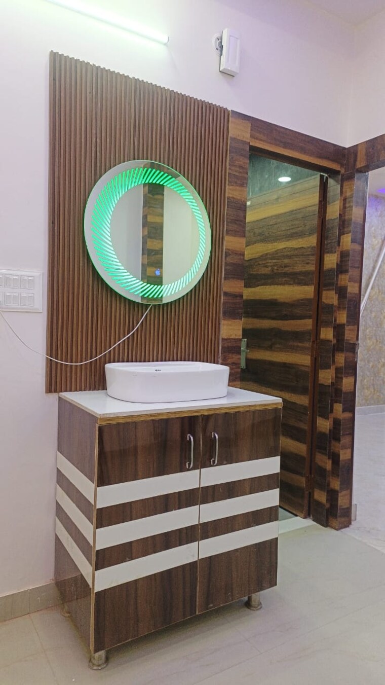 Room, wave-city 4 Bedroom 1740 Sq.Ft. Builder Floor In Wave City Ghaziabad 8763497