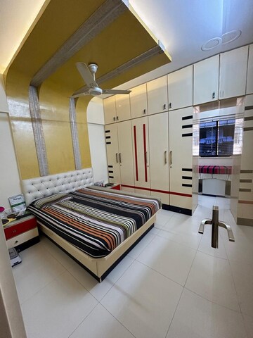 Master Bedroom in 2 BHK Apartment at Best Complex Andheri West, Andheri West – for Rent