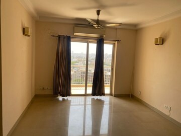 Room in 3.5 BHK Apartment at BPTP Freedom Park Life, Sector 57 – for Rent