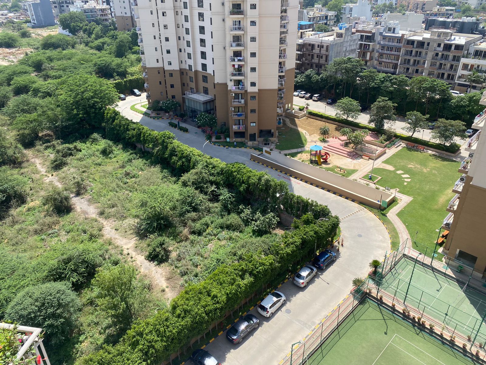 3.5 BHK + Servant Room Apartment For Rent in BPTP Freedom Park Life