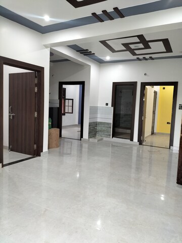 Living Room in 3 BHK Builder Floor at Sultanpur Road – for Rent