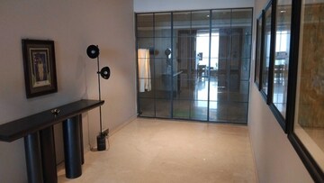 Room in 4 BHK Apartment at Rustomjee Crown, Prabhadevi – for Rent