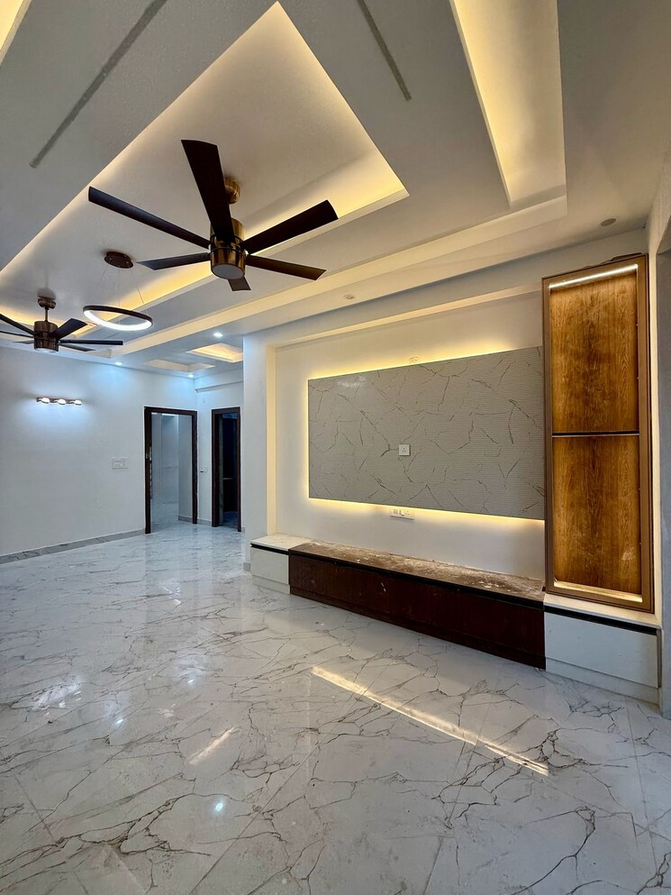 Room, rohini sector 2 3 Bedroom 1420 Sq.Ft. Builder Floor In Rohini Sector 2 Delhi 8763527