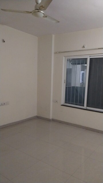 Room in 1 BHK Apartment at Raviraj Valencia, Pashan – for Rent