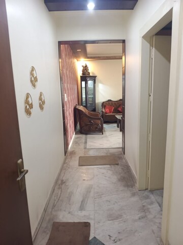 Building Lobby in 4 BHK Apartment at Ardee City The Residency, Sector 52 – for Rent