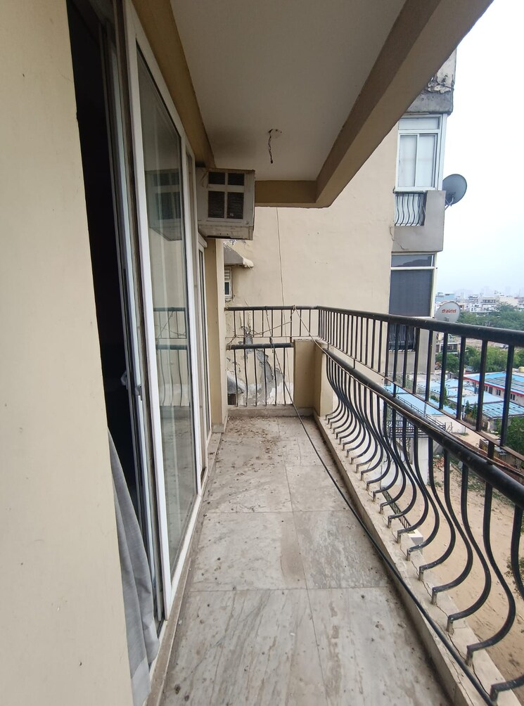 Balcony, ardee-city-the-residency 4 Bedroom 2300 Sq.Ft. Apartment In Sector 52 Gurgaon 8763573