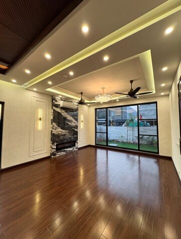 Bedroom in 3.5 BHK Builder Floor at Sector 30 – for Sale