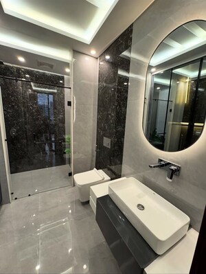 Master Bedroom in 3.5 BHK Builder Floor at Sector 30 – for Sale