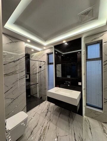 Attached Bathroom in 2.5 BHK Builder Floor at Sector 20 – for Rent
