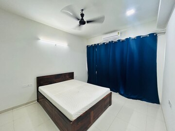 Bedroom in 3 BHK Apartment at Seawoods – for Rent