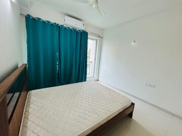 Bedroom in 3 BHK Apartment at Seawoods – for Rent