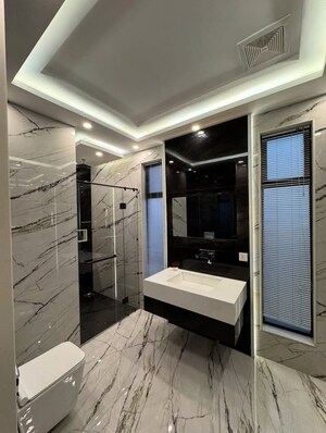 Kitchen in 2 BHK Builder Floor at Sector 37 – for Sale