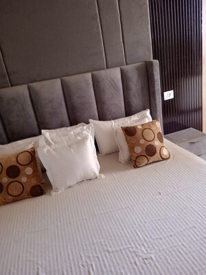 Bedroom in 3 BHK Villa at Ansal Royal Heritage, Sector 70 – for Sale