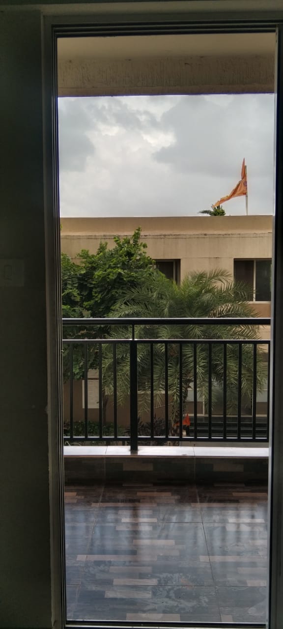 1 BHK + Pooja Room Apartment For Rent in Kolte Patil Life Republic